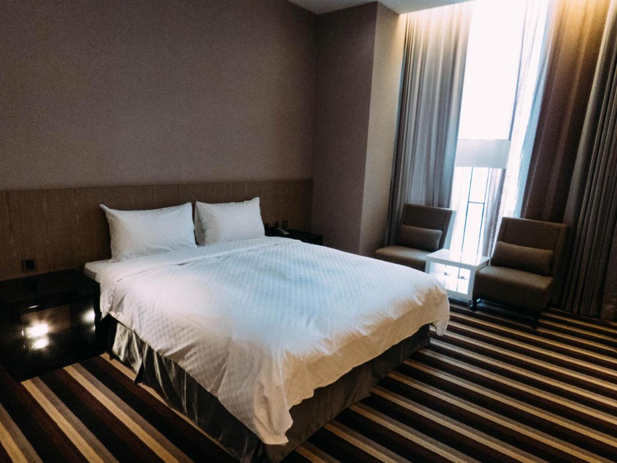 Grand Royal Hotel Toufen Kültér fotó